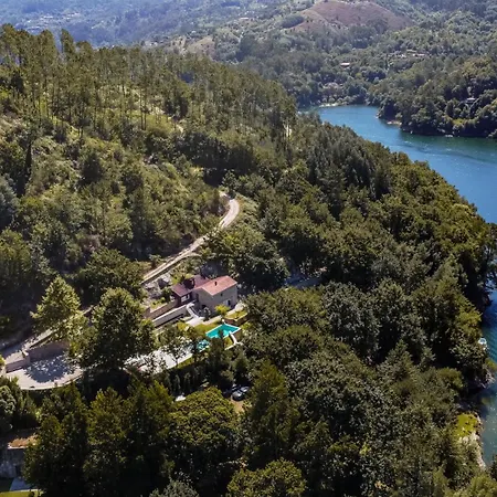 Casa Da Cascata